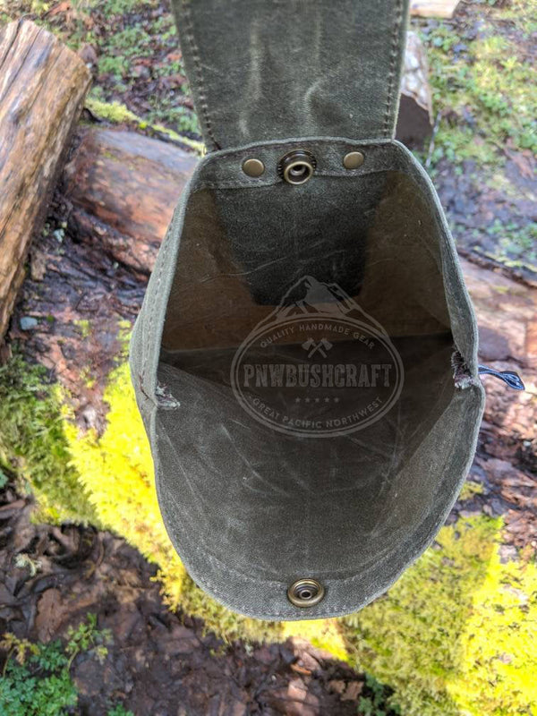 Adventure-Ready Foraging Hip Bag